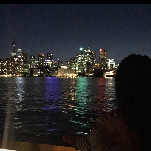 Meet your Posher, Tracy - Picture 1 of 1